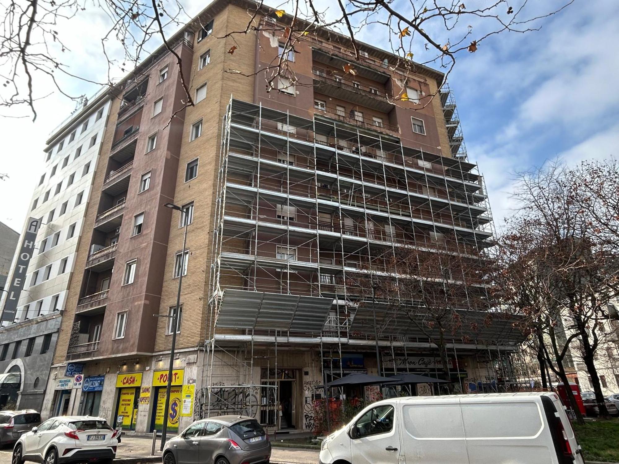 Fiore Milanese - San Siro, Fiera & City Life - Rinnovamento Facciata Palazzo In Corso Buitenkant foto